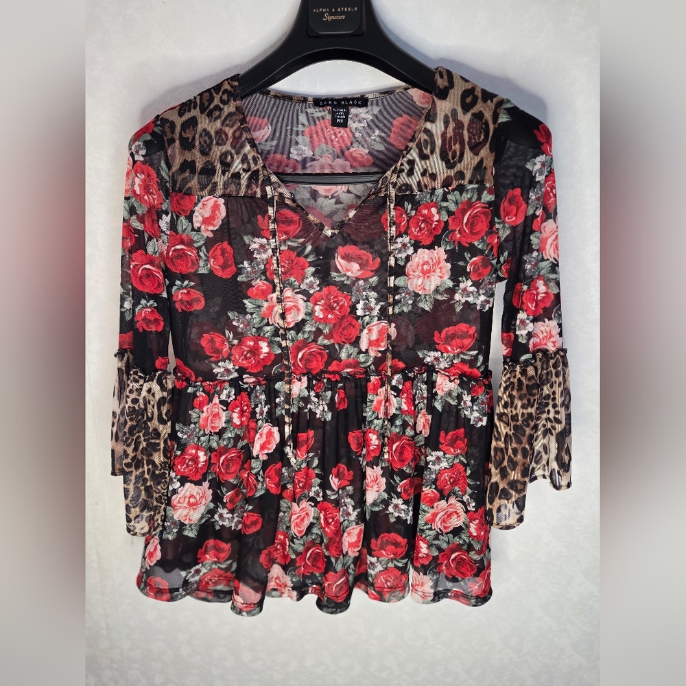 Relisted ‐------------ Como Black Sheer V Neck Roses And Leopard Small 19in P2P - Picture 4 of 8
